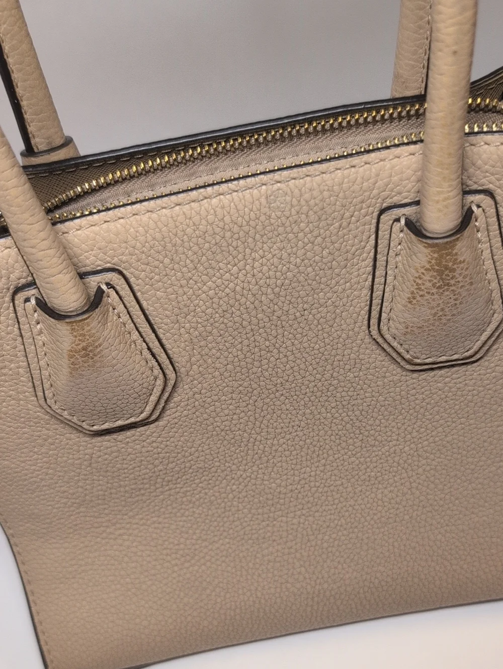 MICHAEL KORS Pebbled Tan Satchel with Gold Hardware